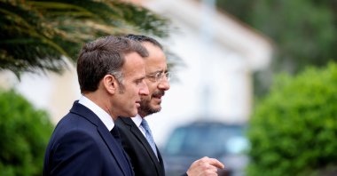 Greek Cypriot leader Nikos Christodoulides welcomes French President Emmanuel Macron, Lefkoşa (Nicosia), Greek Cypriot administration, April 23, 2026. (Reuters Photo)