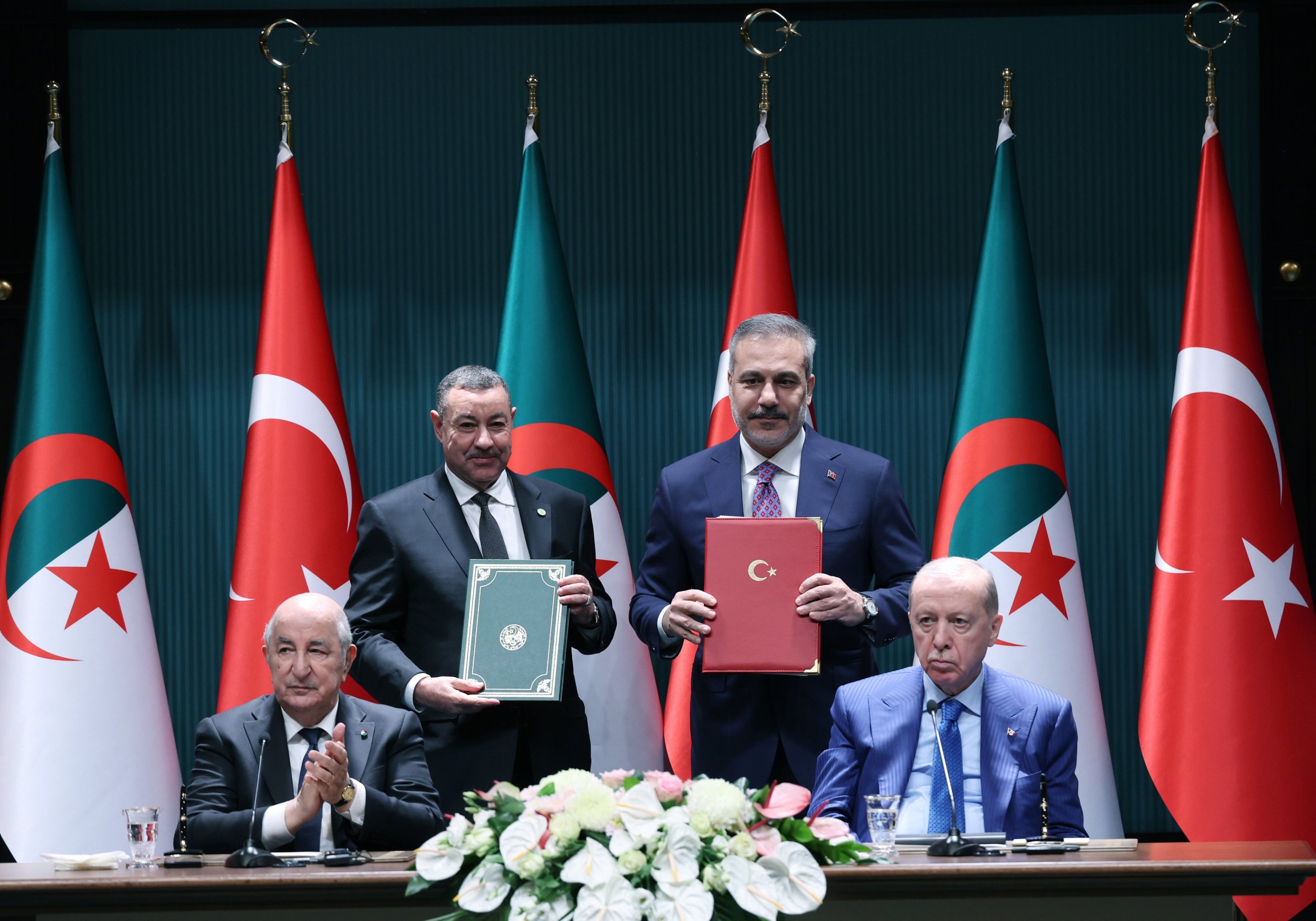 Türkiye, Algeria sign series of co-op deals across multiple areas