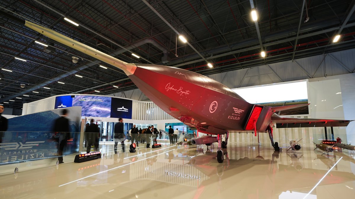 The Bayraktar Kızılelma unmanned combat aircraft is on display at the SAHA 2026 defense fair, Istanbul, Türkiye, May 5, 2026. (AA Photo)