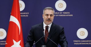 Foreign Minister Hakan Fidan speaks at a press briefing, Istanbul, Türkiye, Jan. 15, 2026. (DHA Photo)