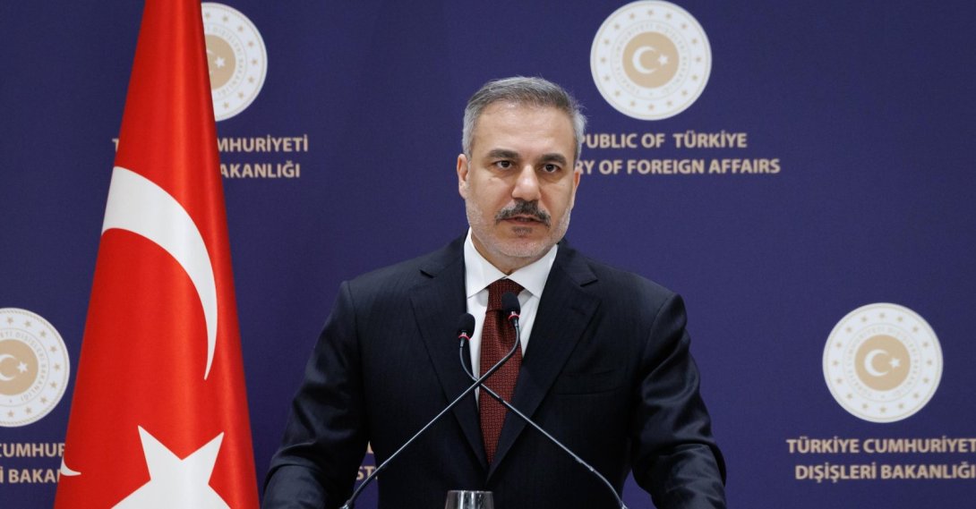 Foreign Minister Hakan Fidan speaks at a press briefing, Istanbul, Türkiye, Jan. 15, 2026. (DHA Photo)