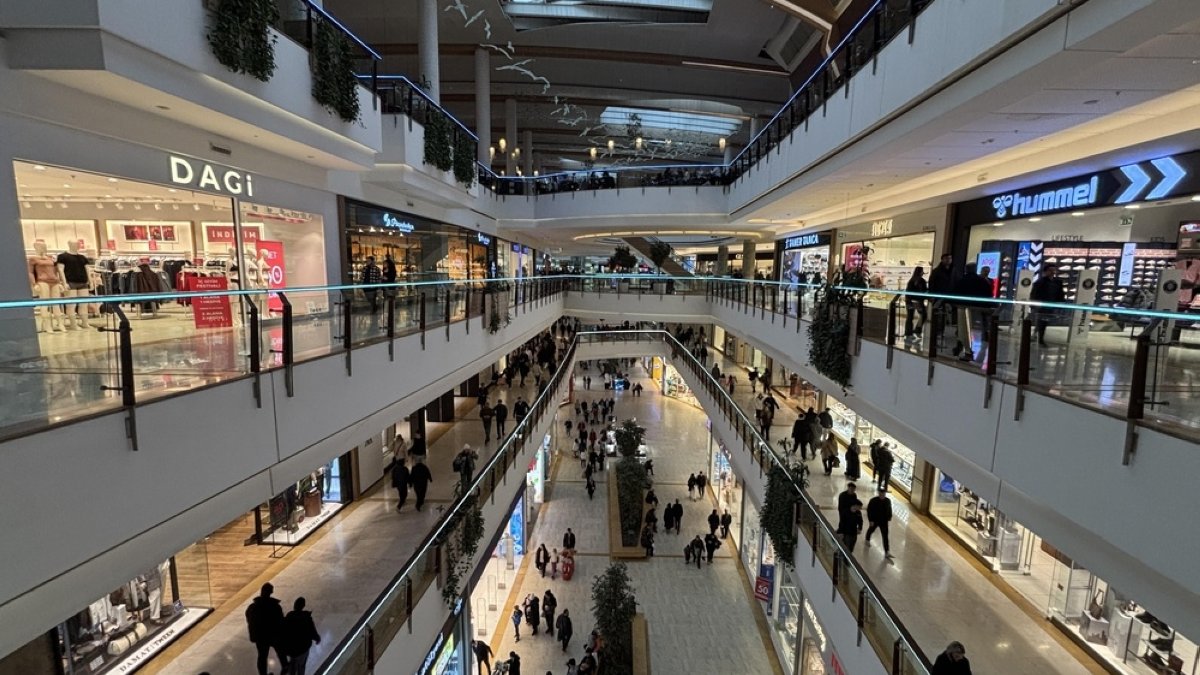 Turkish retail sales hit over 2-year high in March despite Iran war