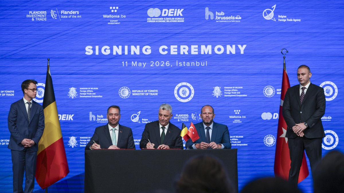 Trade Minister Ömer Bolat (C), Belgian Foreign Minister Maxime Prevot and Defense Minister Theo Francken sign a joint declaration aimed at strengthening bilateral trade relations, Istanbul, Türkiye, May 11, 2026. (AA Photo)
