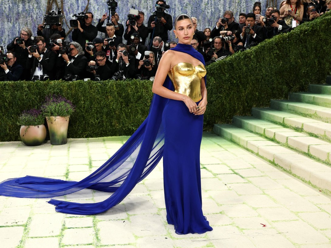 Hailey Bieber attends the 2026 Met Gala celebrating "Costume Art" at the Metropolitan Museum of Art in New York City, U.S., May 4, 2026. (AFP Photo)