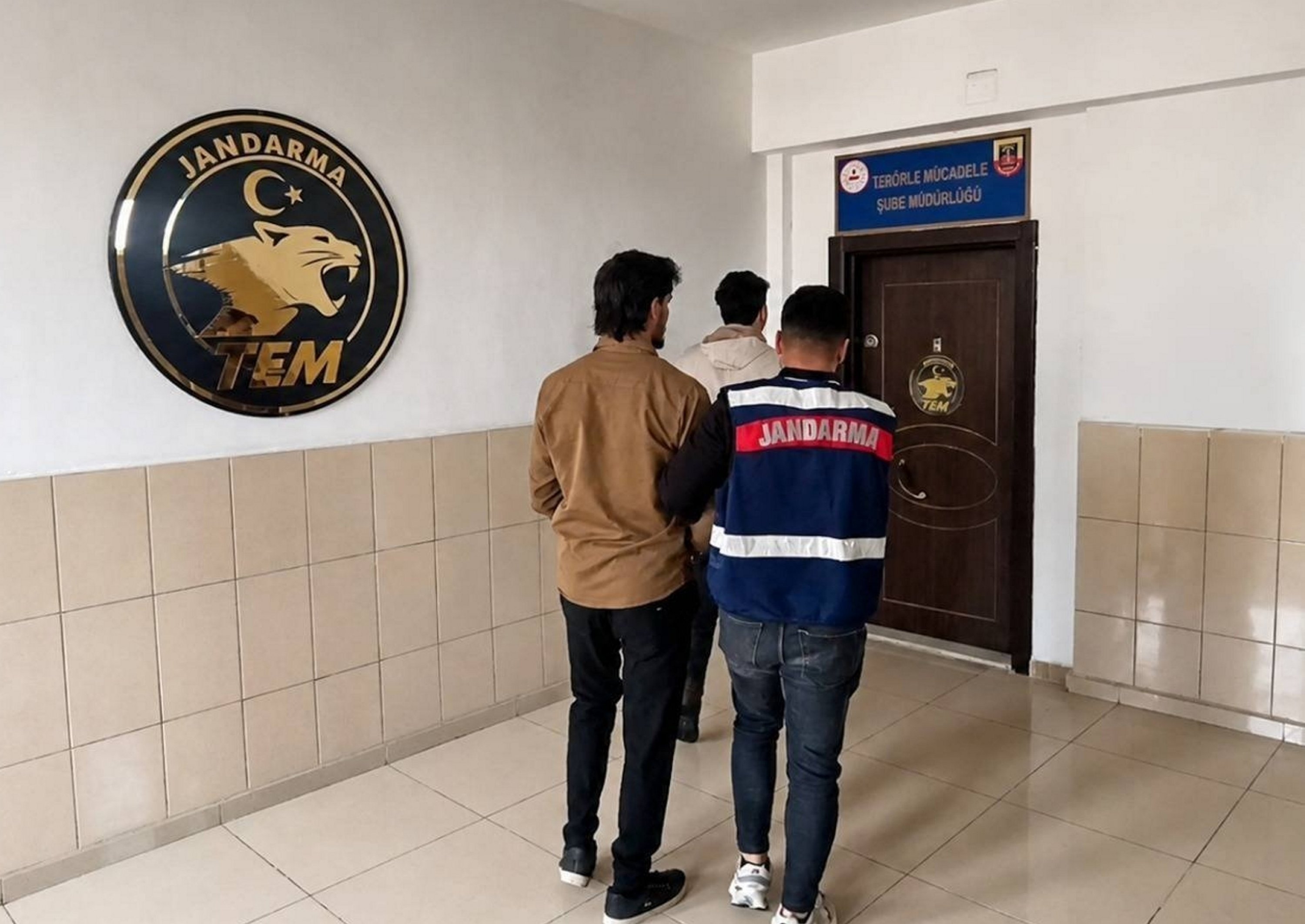 Türkiye captures 43 suspects collecting funds for Daesh terrorists