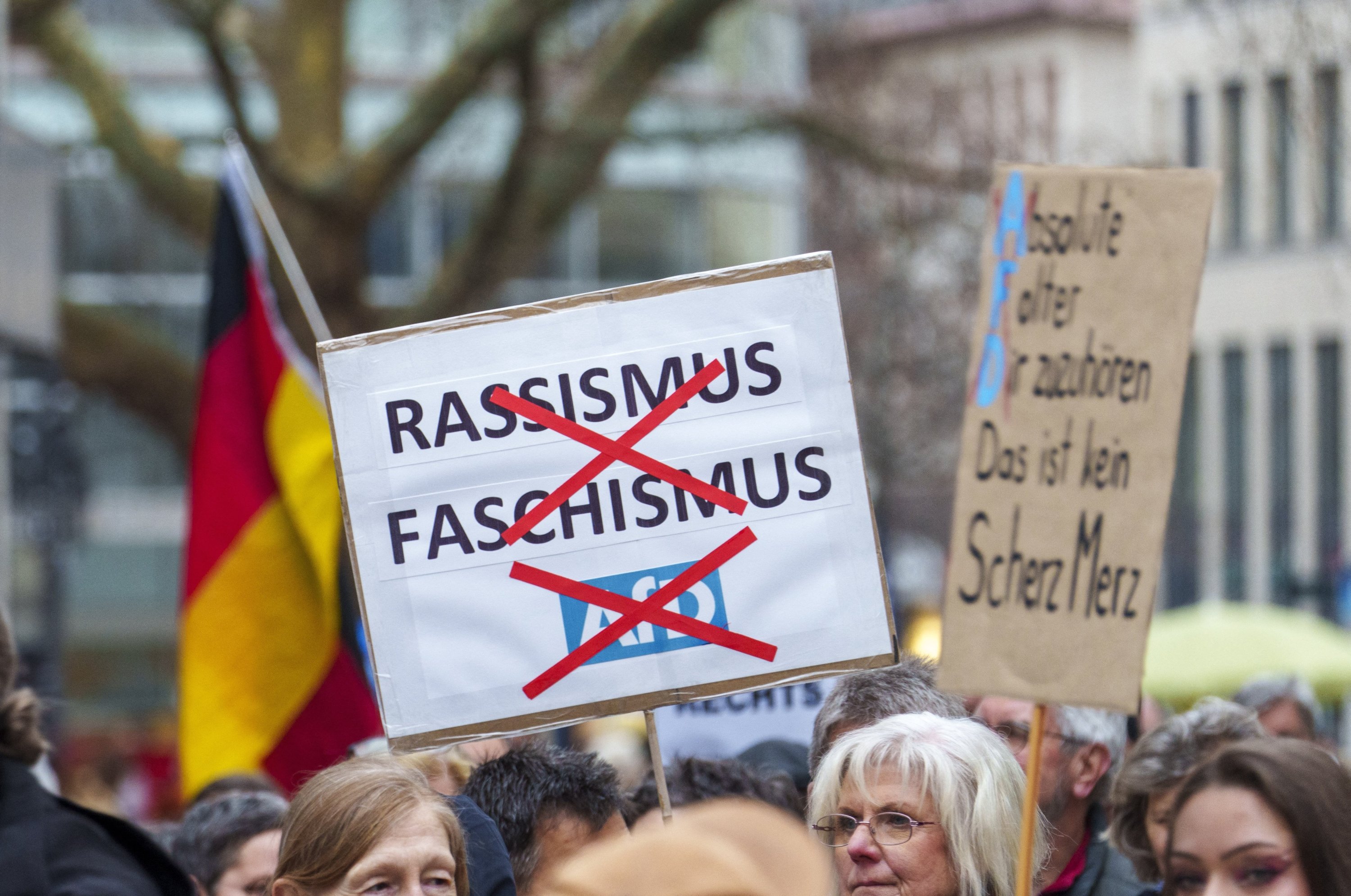 Turkish community warns of rising anti-immigrant climate in Germany