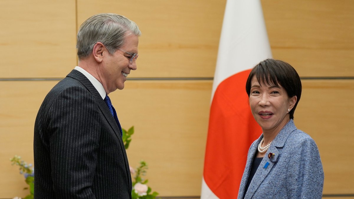 Japanese Prime Minister Sanae Takaichi and U.S. Treasury Secretary Scott Bessent prepare to attend a meeting at the prime minister's office in Tokyo, Japan, May 12, 2026. (EPA Photo)