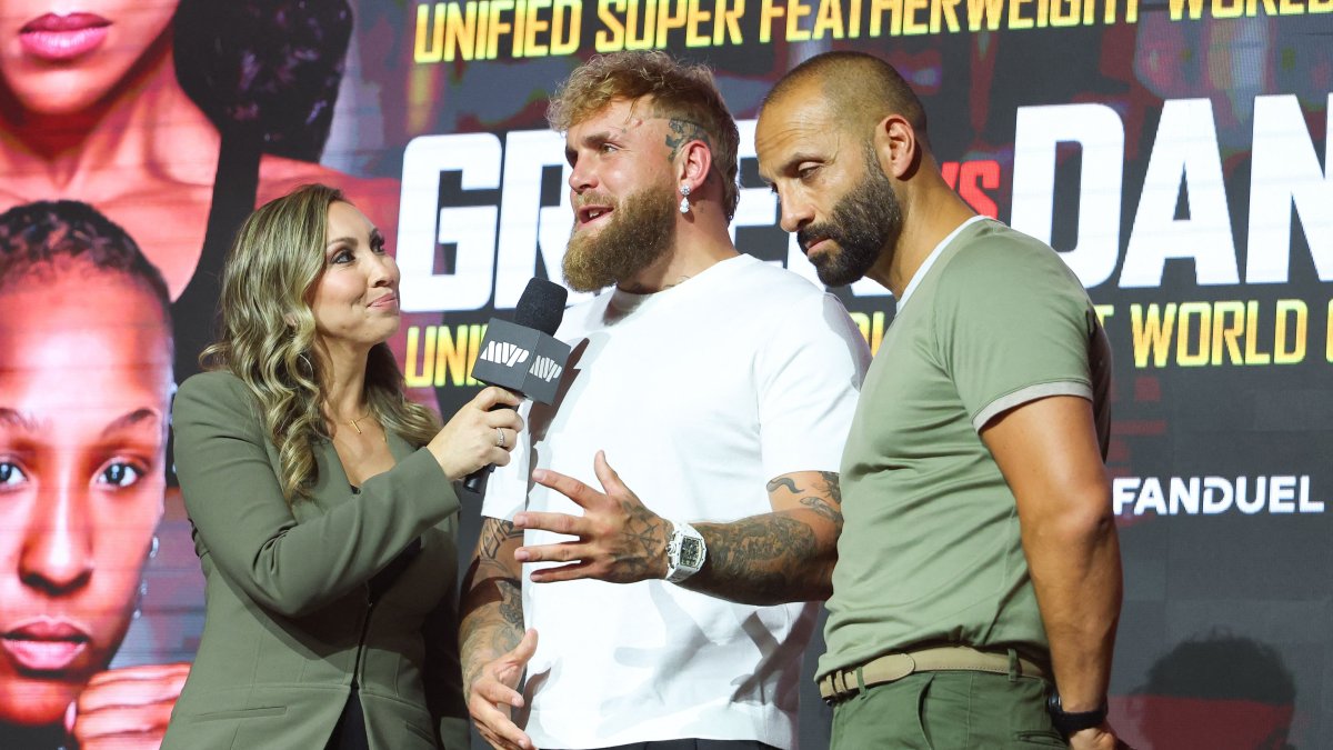 Crystina Poncher interviews Jake Paul (C) and Nakisa Bidarian at the Infosys Theater at Madison Square Garden, New York City, U.S., April 17, 2026. (AFP Photo)