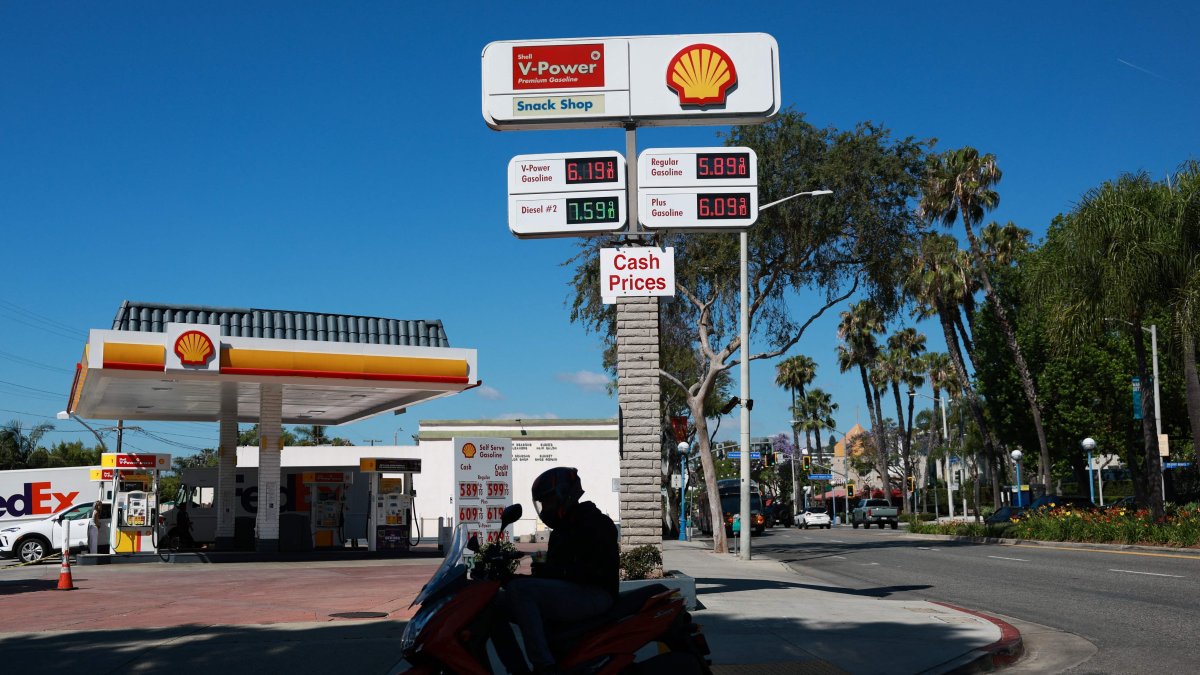 US inflation rises 3.8% in April as Iran war drives up energy prices
