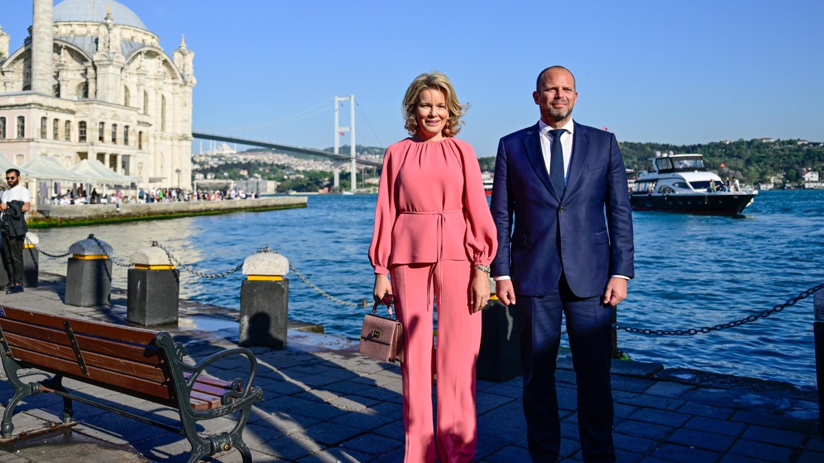 Belgium's Queen Mathilde and Belgian Defense Minister Theo Francken pose for a photo in the famous Ortaköy neighborhood, Istanbul, Türkiye, May 10, 2026. (AA Photo)