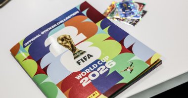 Shows a Panini collectible album featuring football players for the upcoming 2026 FIFA World Cup hosted by the US, Canada and Mexico, Namur, Mexico, May 6, 2026. (AFP Photo)