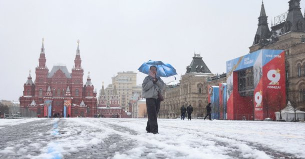 A woman walks across Red Square, Moscow, Russia, April 27, 2026. (Reuters Photo)