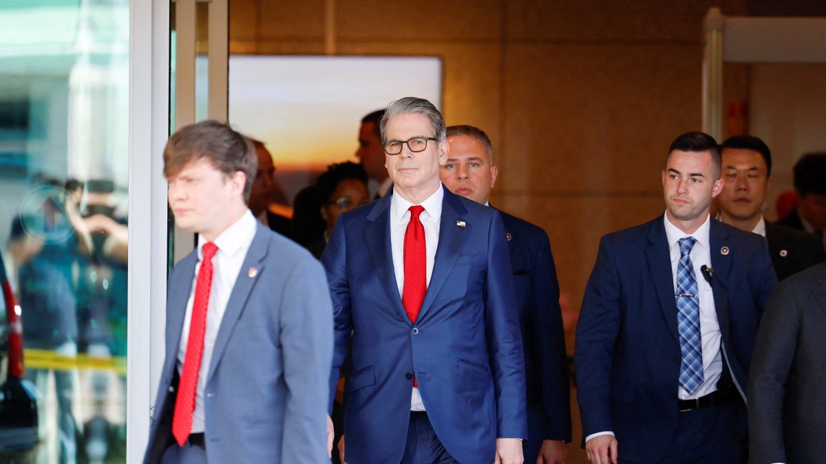 U.S. Treasury Secretary Scott Bessent arrives at Incheon International Airport ahead of a scheduled meeting with South Korean President Lee Jae Myung and trade talks with Chinese Vice Premier He Lifeng before a summit between U.S. President Donald Trump and Chinese President Xi Jinping in Beijing, in Incheon, South Korea, May 13, 2026. (Reuters Photo)