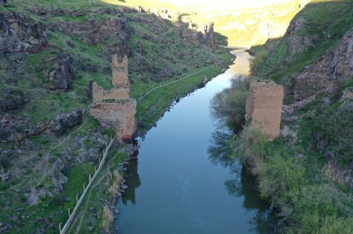 A view of the Arpaçay River flowing through the Ani ruins along the Türkiye-Armenia border, Kars, eastern Türkiye, May 5, 2026. (AA Photo)