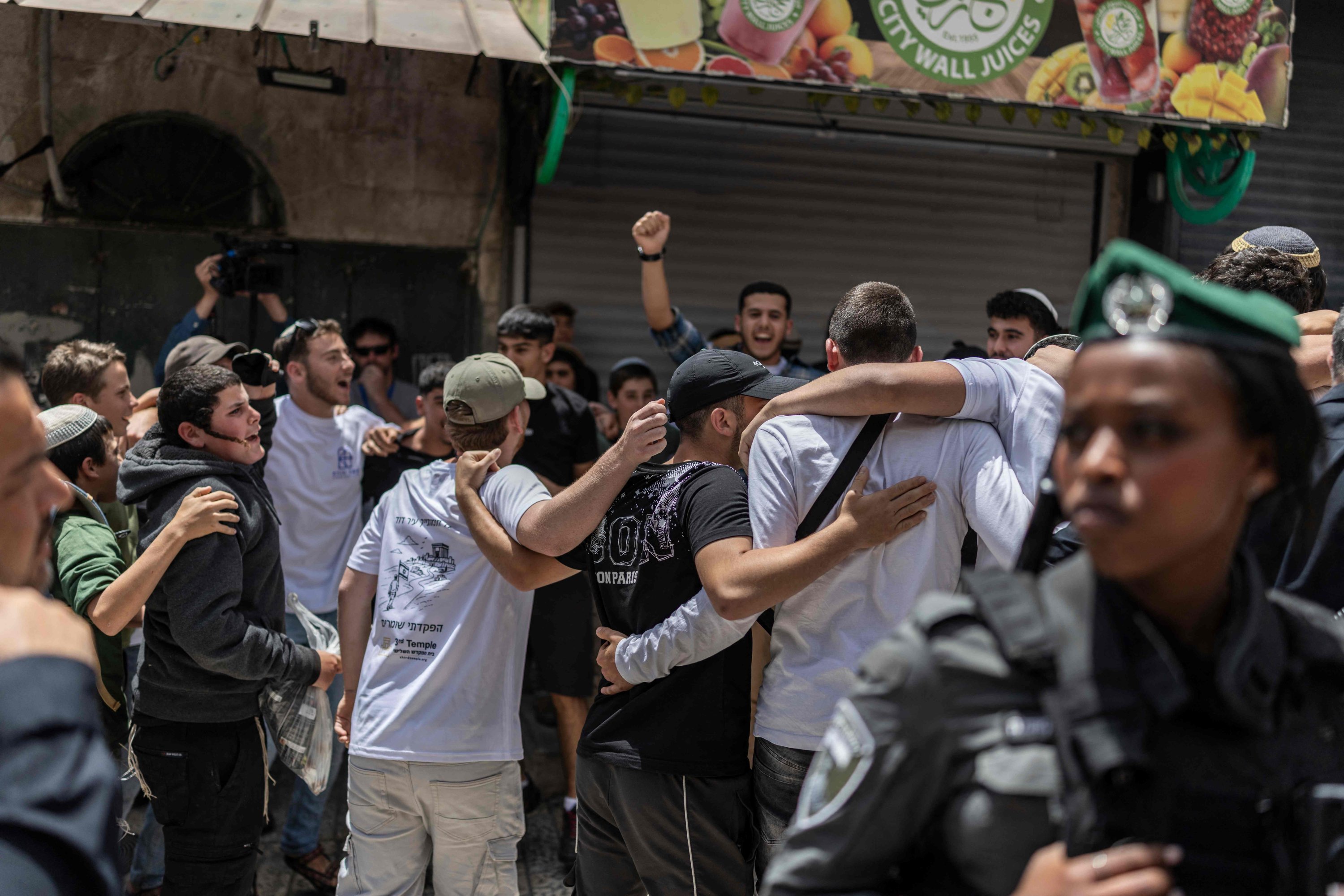 Israelis attack Palestinians, chant ‘Death to Arabs’ at controversial march