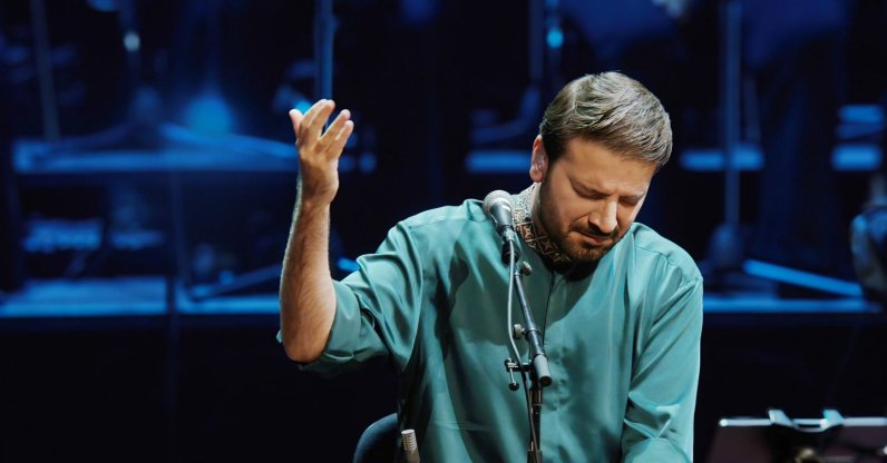 In this undated photo, renowned musician Sami Yusuf performs on stage. (AA Photo)