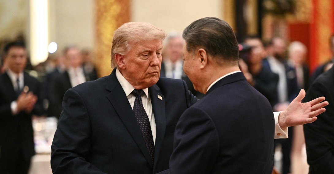 China's President Xi Jinping (R) and U.S. President Donald Trump shake hands as they attend a state banquet at the Great Hall of the People, Beijing, China, May 14, 2026. (AFP Photo)