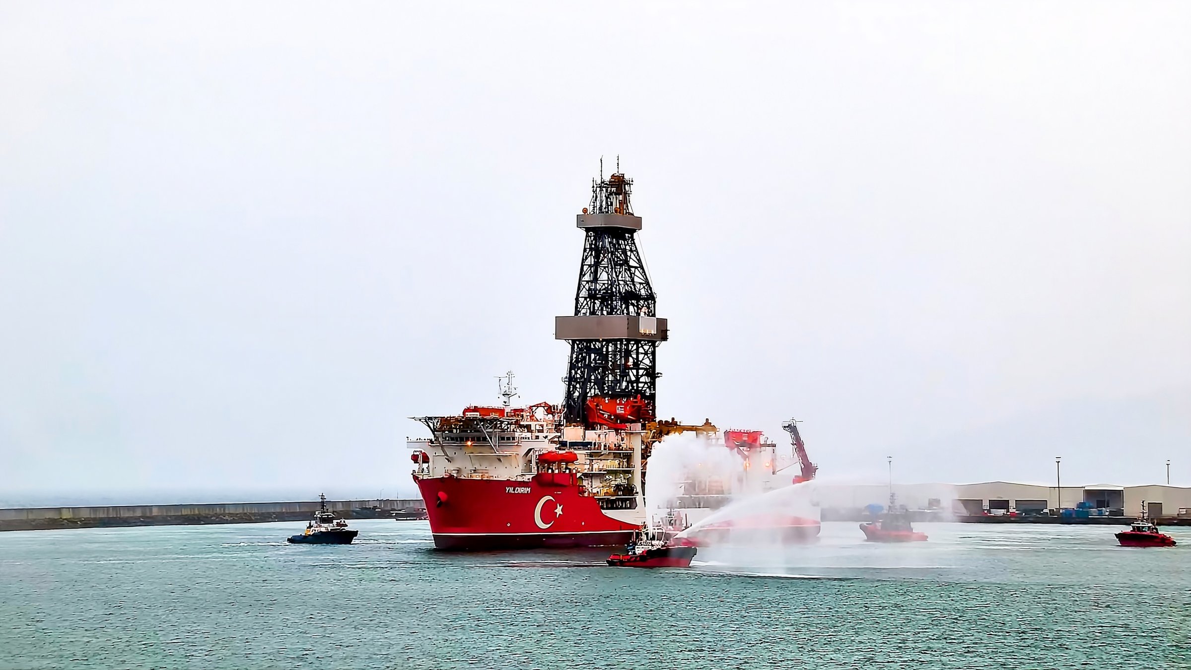 The Yıldırım drillship departs Filyos Port, Zonguldak province, northern Türkiye, May 15, 2026. (IHA Photo)