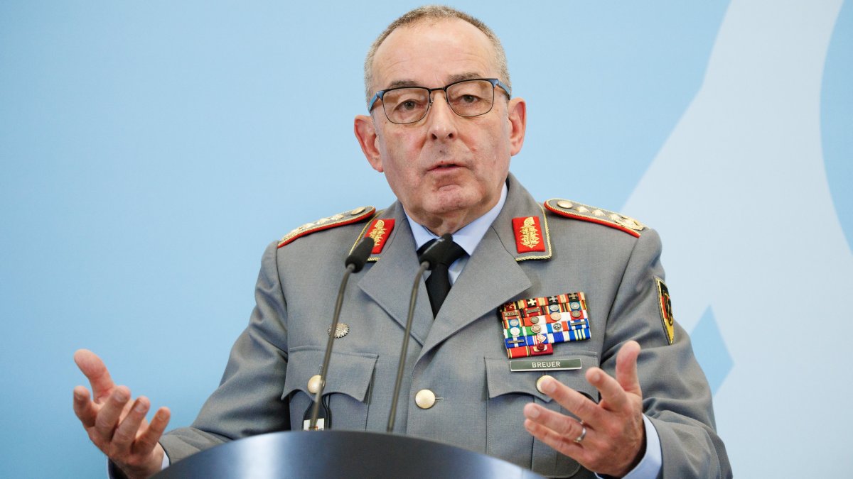 German Federal Armed Forces (Bundeswehr) Chief of Defense Carsten Breuer gestures during a press conference at the Defense Ministry in Berlin, Germany, April 22, 2026. (EPA Photo)