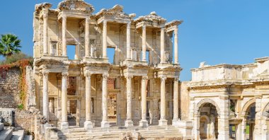 A general view of the Library of Celsus in the ancient city of Ephesus, Izmir, western Türkiye. (Shutterstock Photo)