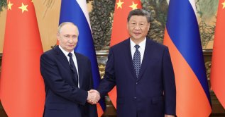 Chinese President Xi Jinping holds talks with Russian President Vladimir Putin at the Great Hall of the People in Beijing, China, Sept. 2, 2025. (EPA Photo)