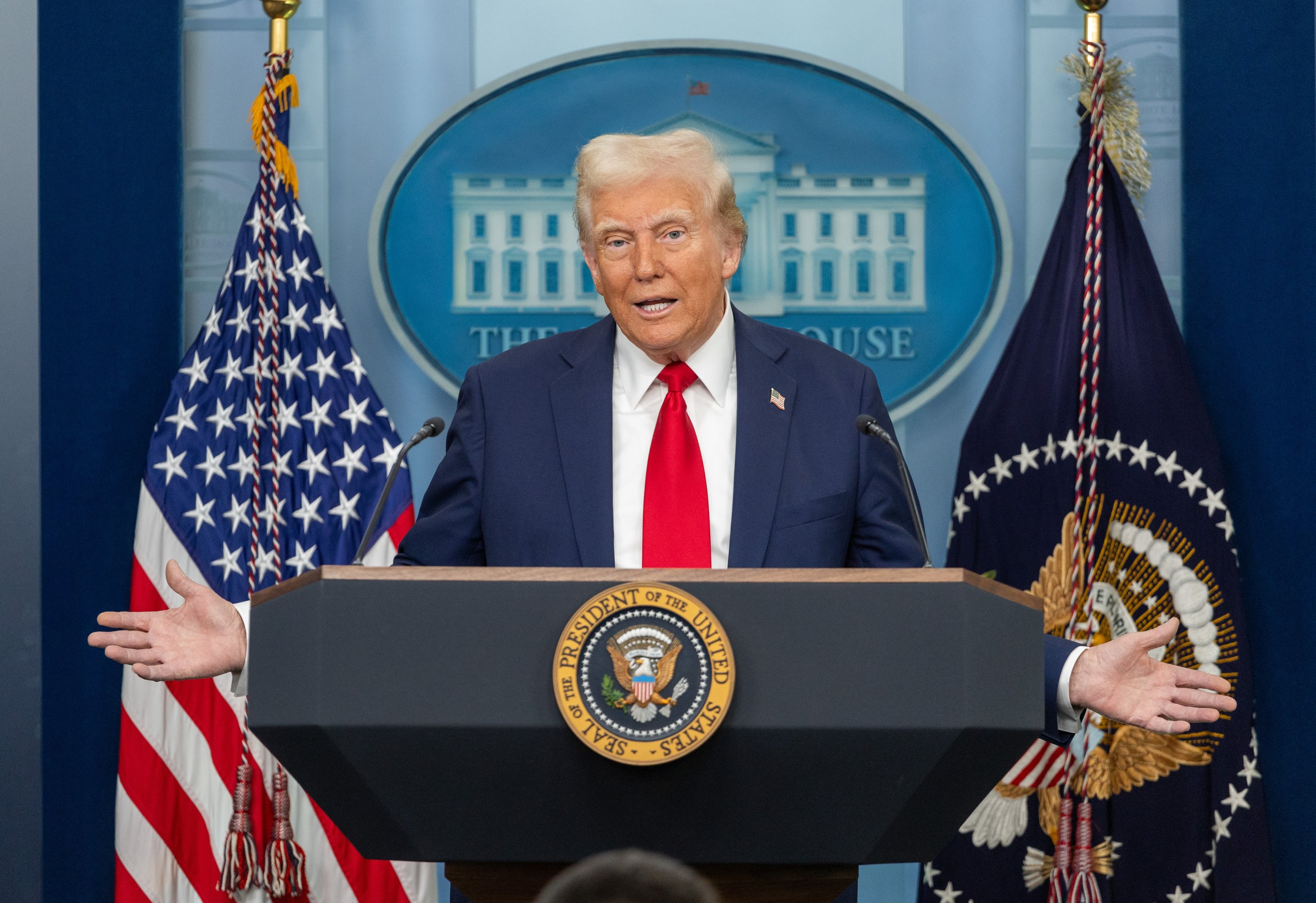 Trump warns of narrowing window for Iran deal amid stalled talks