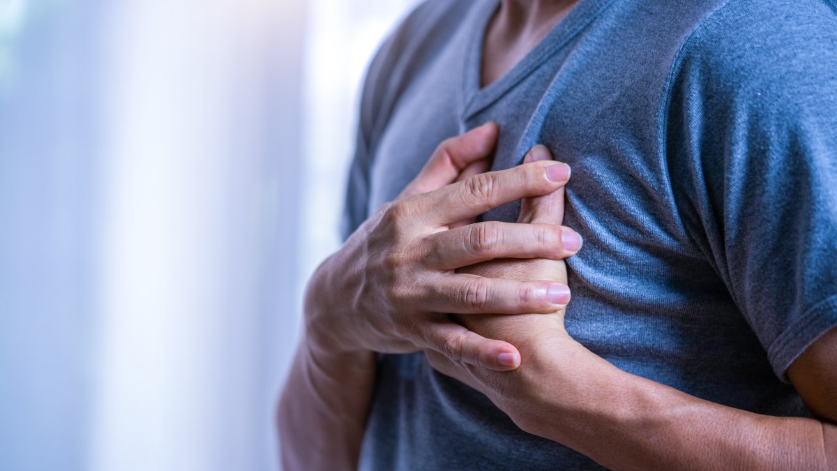 Experts say changes in lifestyle and habits are fueling concerns that heart attacks are striking at younger ages. (Getty Images Photo)