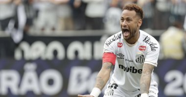 Santos' Neymar reacts during a Brazilian league match between Santos and Coritiba, Sao Paulo, Brazil, May 17, 2026. (EPA Photo)
