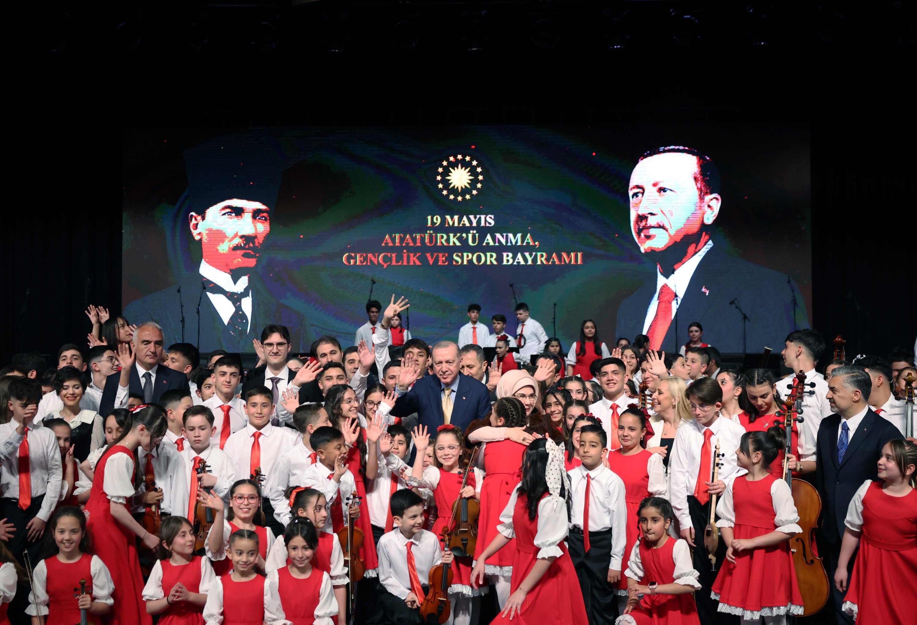 Erdoğan vows stronger, ‘terror-free Türkiye’ in Youth Day address