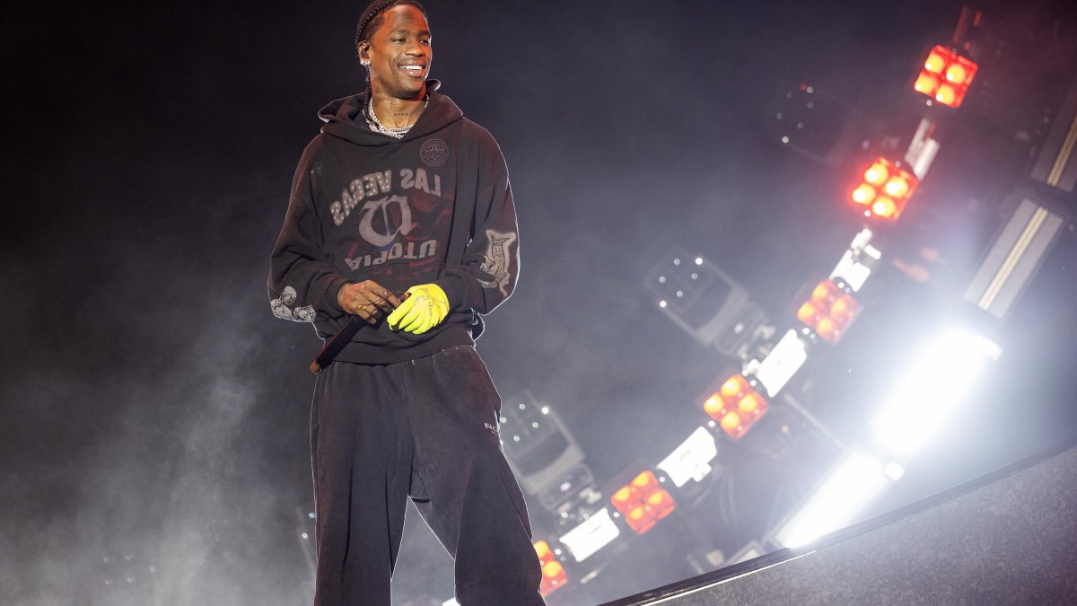 Travis Scott performs during Young Thug's set at the 2025 Lyrical Lemonade Summer Smash at SeatGeek Stadium, June 22, 2025 Illinois, U.S., June 22, 2025. (Getty Images Photo)