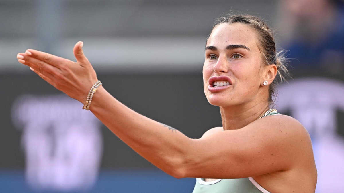 Belarus' Aryna Sabalenka reacts during her match against Romania's Sorana Cirstea during the WTA Rome Open tennis tournament at Foro Italico, Rome, Italy, May 9, 2026. (AFP Photo)
