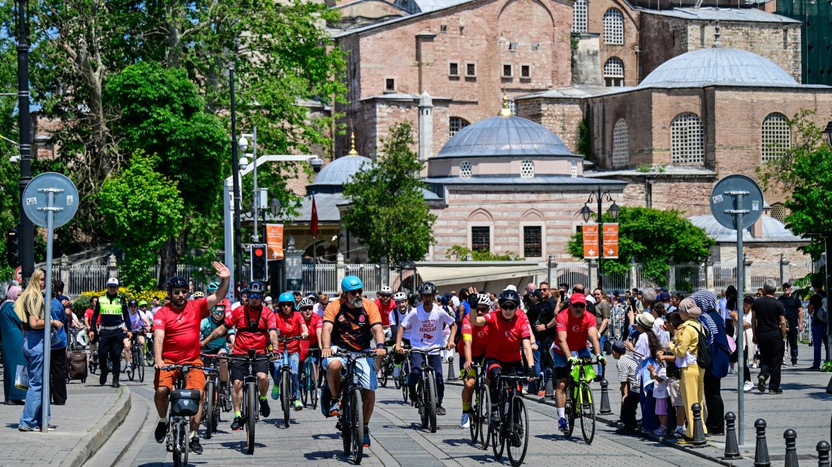 Cyclists ride past Hagia Sophia Grand Mosque during a bicycle tour organized as part of May 19 celebrations, Istanbul, Türkiye, May 19, 2026. (AA Photo)
