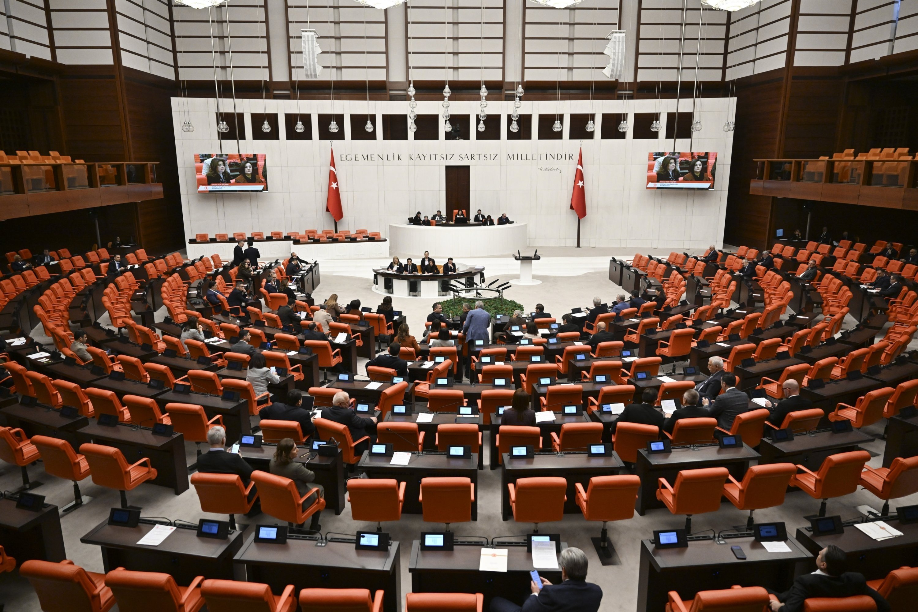 Turkish Parliament report urges stricter juvenile crime penalties
