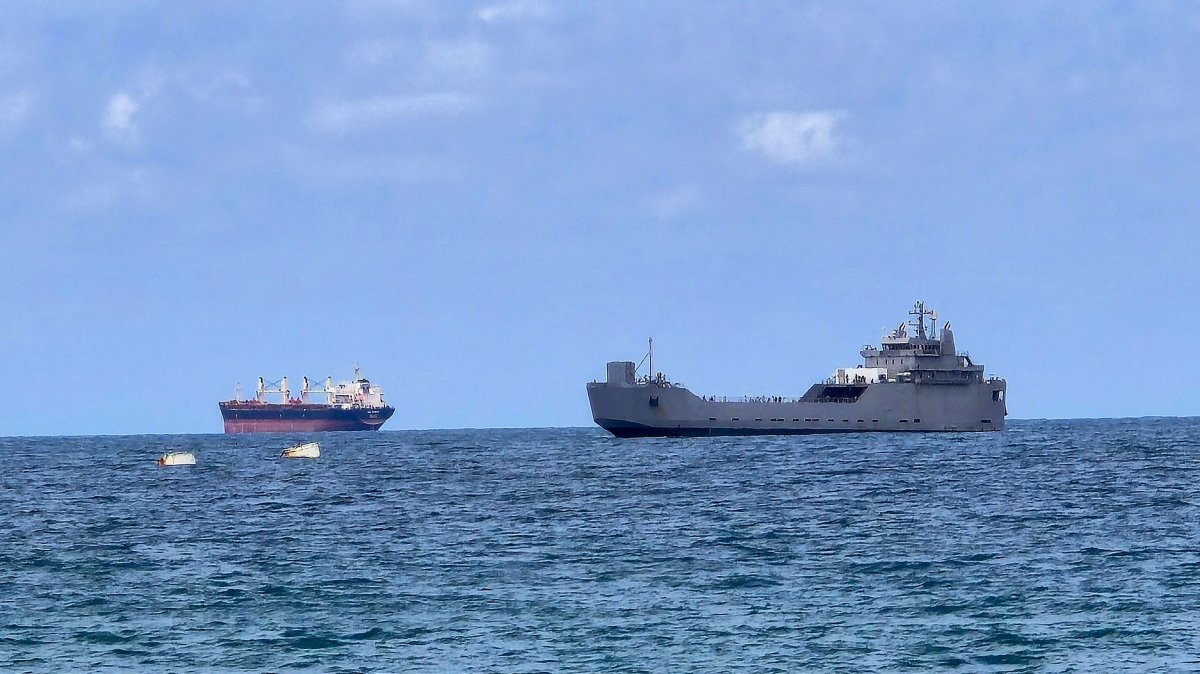 An Israeli naval vessel is motored toward the Israeli port of Ashdod, about 40 kilometres south of Tel Aviv, May 20, 2026. (AFP Photo)