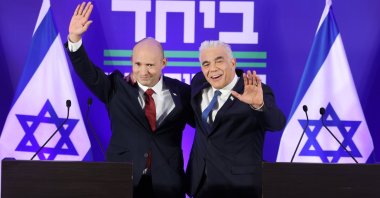 Former Israeli Prime Minister Naftali Bennett (L) and Yesh Atid's centrist leader Yair Lapid (R) hold a joint press conference, Herzliya, Israel, April 26, 2026. (EPA Photo)