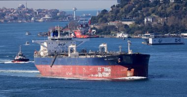 Crude oil tanker SCF Surgu transits the Bosporus, Istanbul, Türkiye, April 4, 2024. (Reuters Photo)