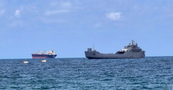 An Israeli naval vessel is motored toward the Israeli port of Ashdod, about 40 kilometres south of Tel Aviv, May 20, 2026. (AFP Photo)