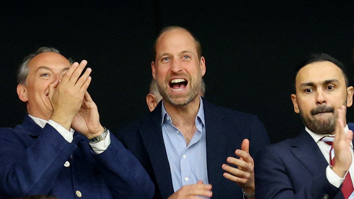 Britain's Prince William reacts in the stands before the UEFA Europa League final match between Freiburg and Aston Villa at Beşiktaş Park, Istanbul, Türkiye, May 20, 2026. (Reuters Photo)
