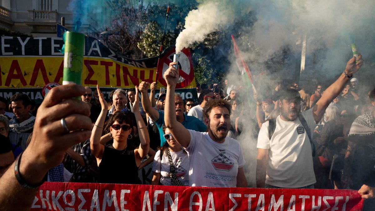 People hold a protest against the recent interception of the Global Solidarity Flotilla by the Israeli Navy near Cyprus outside the Ministry of Foreign Affairs, Athens, Greece, May 18, 2026. (AFP Photo)