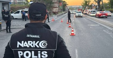 In a file photo, officers from Istanbul Police Department’s narcotics unit conduct a checkpoint operation on an avenue in the Fatih district of Istanbul, Türkiye, May 15, 2026. (AA Photo)