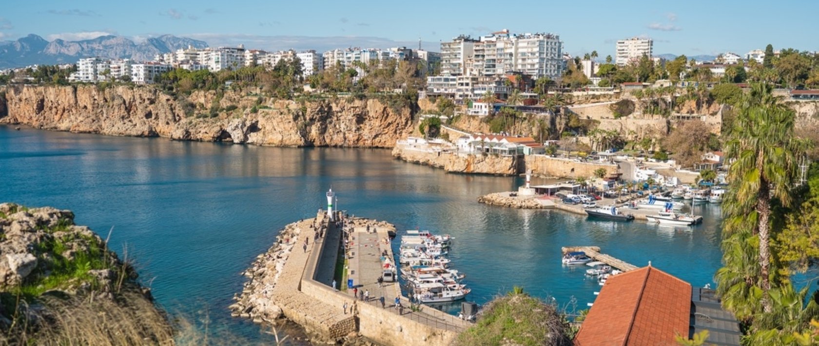 A view of the Old Town and tour boats in Kaleiçi, Antalya, southern Türkiye, Jan. 13, 2026. (Shutterstock Photo)
