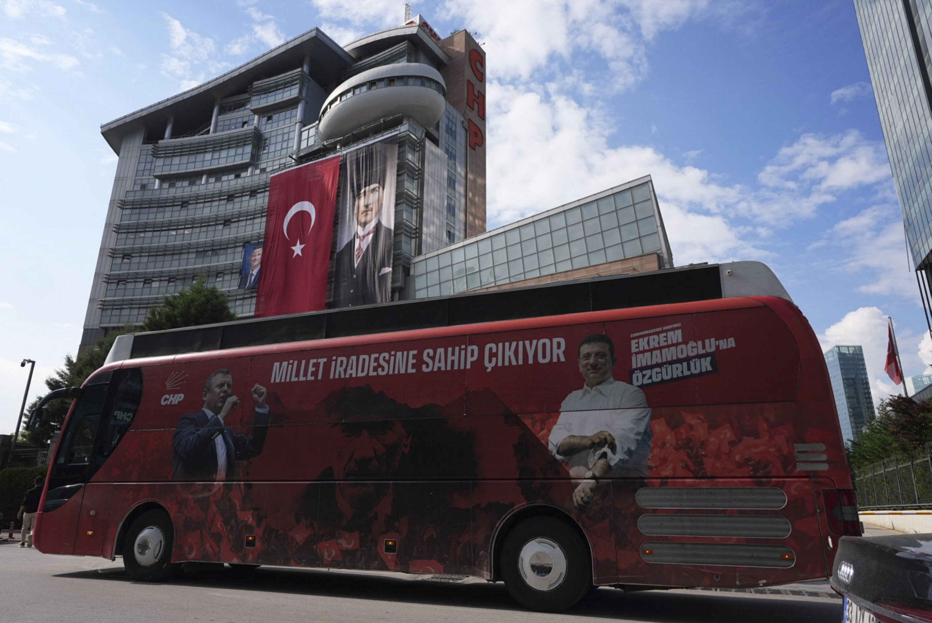 Türkiye’s top election board rejects CHP appeal in congress dispute