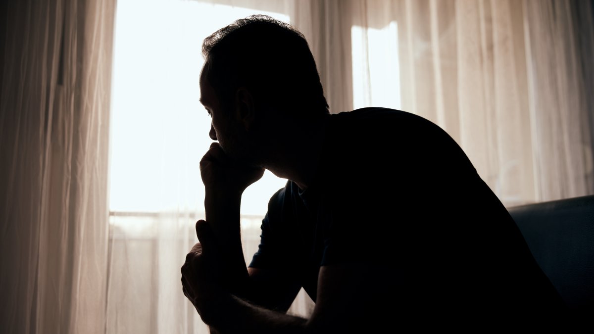  Researchers say worsening depression is linked to more severe gambling behavior and a stronger sense of losing control. (Shutterstock Photo) 