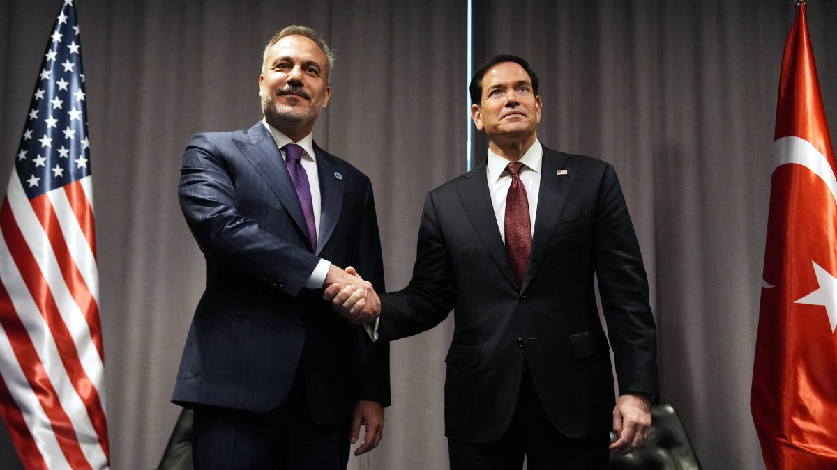 FM Fidan holds talks with US counterpart in Sweden