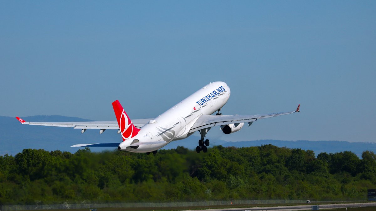 An Airbus A330-300 aircraft operated by Turkish Airlines takes off at Cointrin Airport, Geneva, Switzerland, April 24, 2026. (Reuters Photo)
