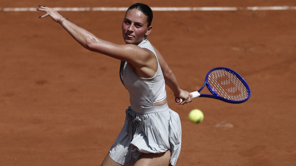Ukraine's Marta Kostyuk in action during her French Open first round match against Spain's Oksana Selekhmeteva, Paris, France, May 24, 2026. (Reuters Photo)