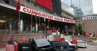 Furniture sits outside the entrance of the headquarters of the main opposition Republican People’s Party (CHP) after riot police entered to evict its ousted leadership, following enforcement of a court ruling, in Ankara, Türkiye, May 24, 2026. (Reuters Photo)