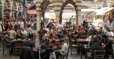 People are seen at cafes in Diyarbakır province, southeastern Türkiye, May 23, 2026. (AA Photo)