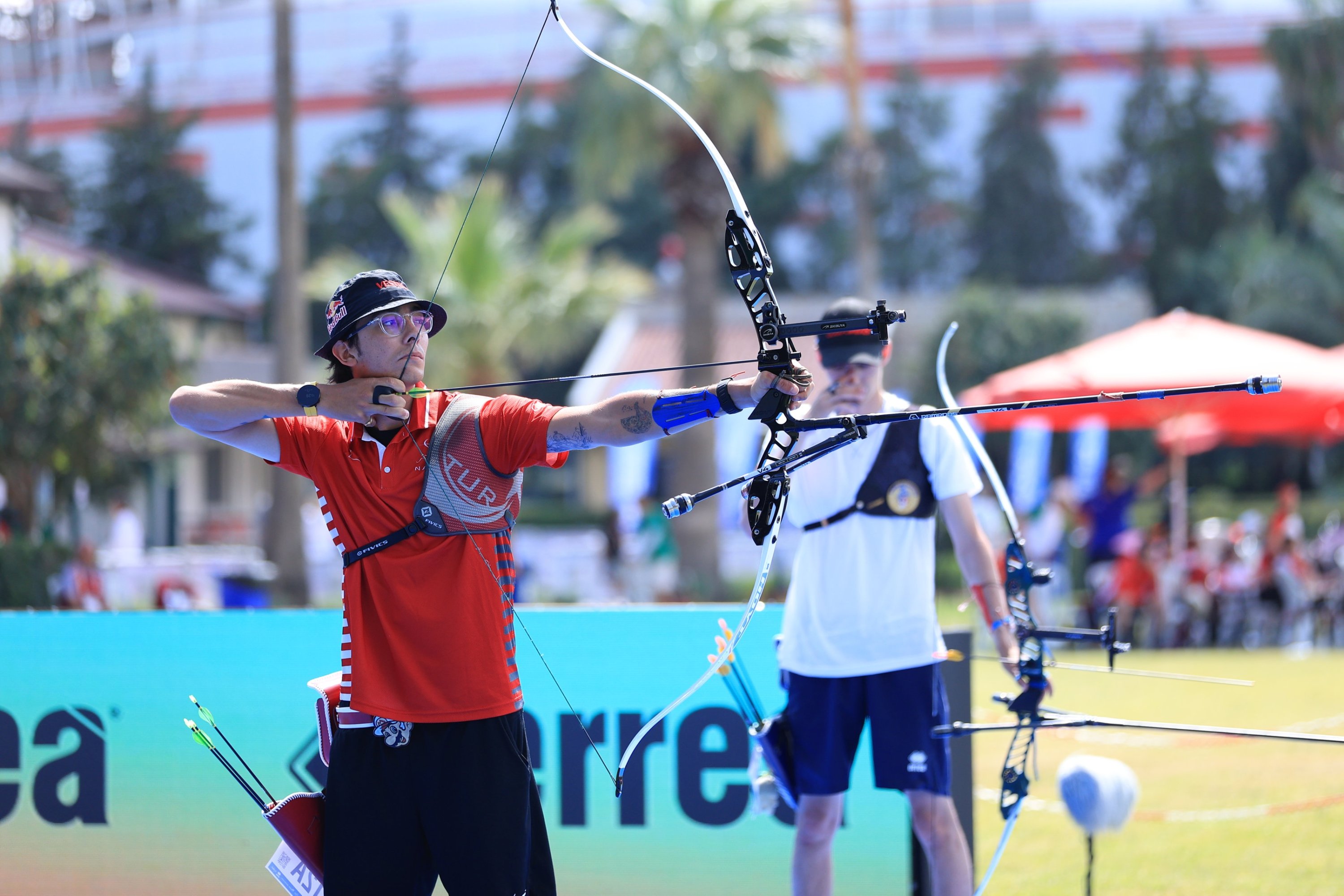 Türkiye’s new archery duo stuns France 6-0 to claim European gold
