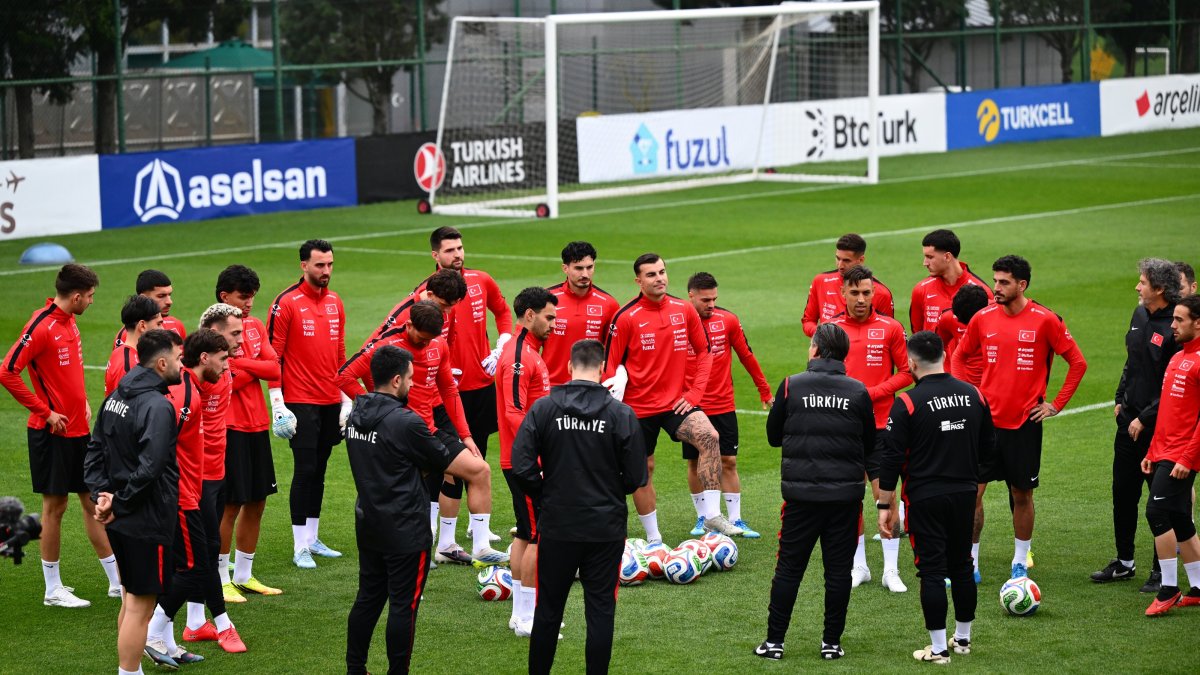 Türkiye national football team begins preparations for the 2026 FIFA World Cup during a training session led by head coach Vincenzo Montella at the Riva Hasan Doğan National Teams Camp and Training Facilities, Istanbul, Türkiye, May 22, 2026. (AA Photo)